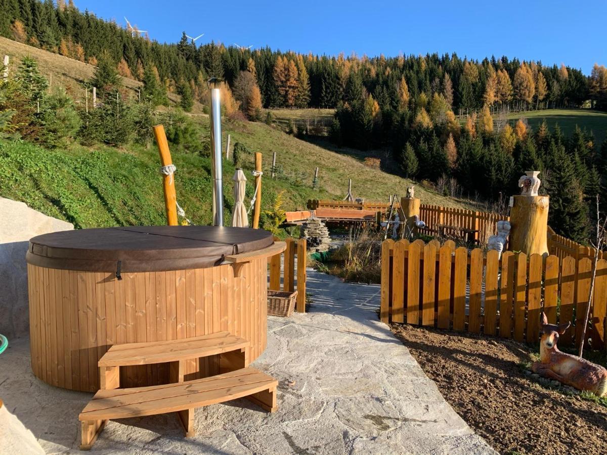Gluehwuermchenhuette Villa Ratten Bagian luar foto