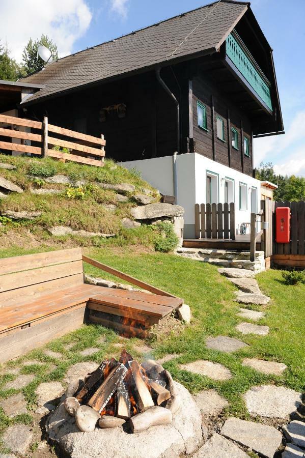 Gluehwuermchenhuette Villa Ratten Bagian luar foto
