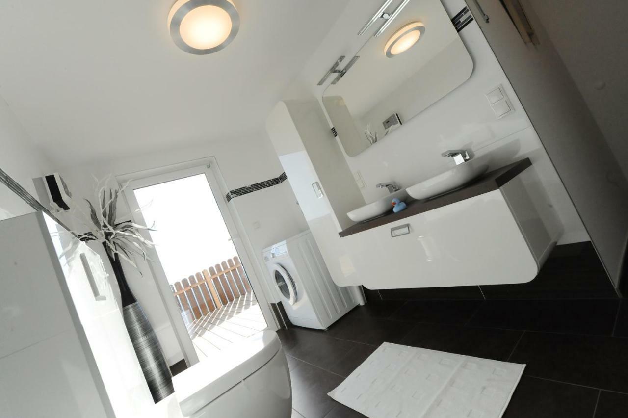 Gluehwuermchenhuette Villa Ratten Bagian luar foto